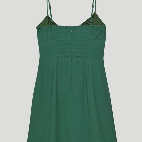 Aritzia | Sunday Best Delilah Dress in Green - Size S
C$40
Size: US S Aritzia - Picture 3 of 5